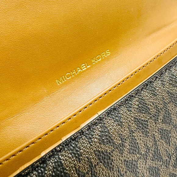 NEW! Michael Kors Large Brown & Acorn Logo & Leather Tri-Fold Wallet - Picture 8 of 12